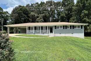 3253 Georgian Woods Cir - Photo 1 of 1