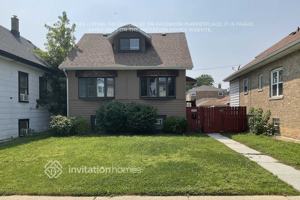 featured image of 2418 N 75th Ct