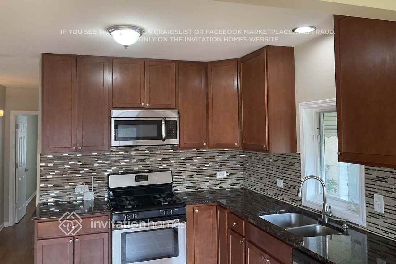 2418 N 75th Ct - Photo 3 of 12