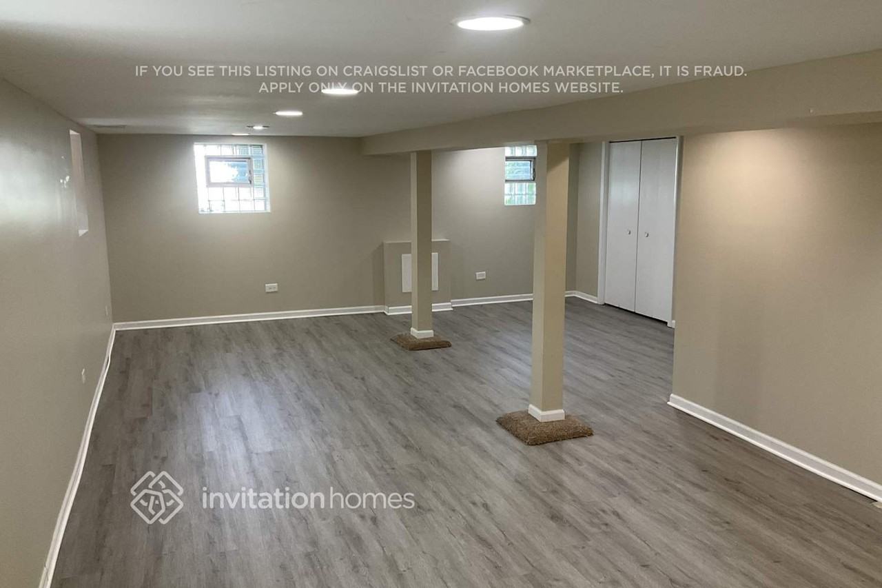 2418 N 75th Ct - Photo 6 of 12