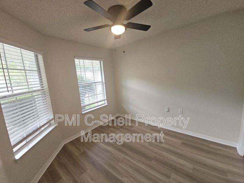 111 Wildflower Ln - Photo 5 of 27