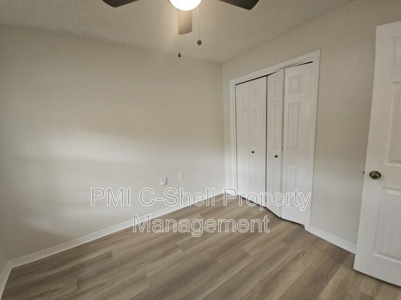 111 Wildflower Ln - Photo 6 of 27