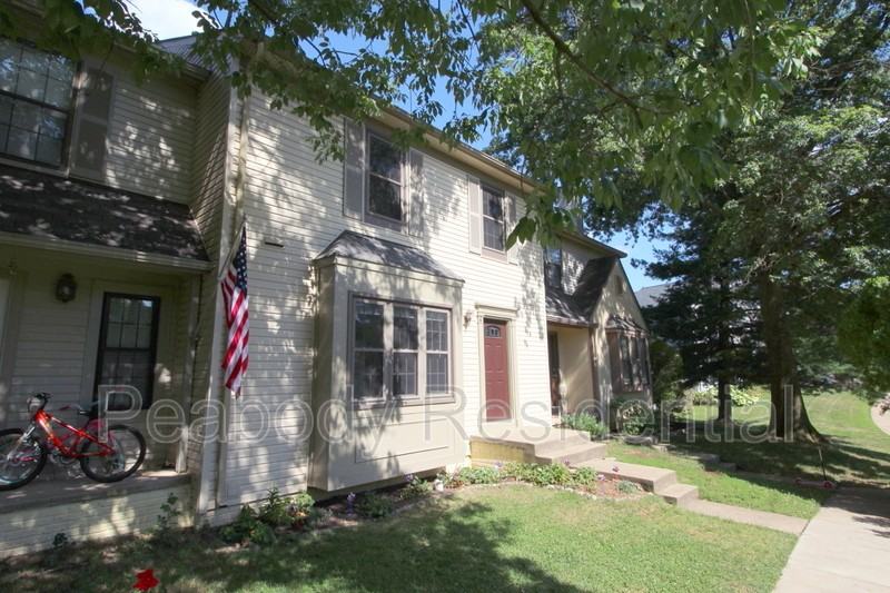 4 Berkeley Ct - Photo 2 of 25