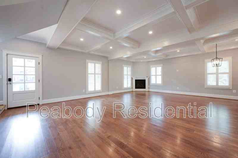 2314 N Kenmore St - Photo 3 of 50