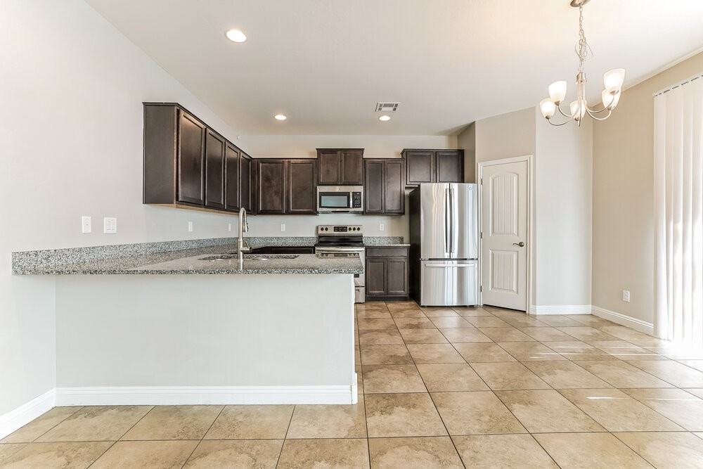 1949 N Arroya - Photo 7 of 17