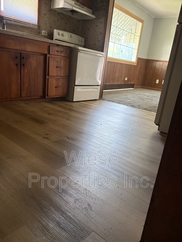 2163 S 17th St - Photo 3 of 14