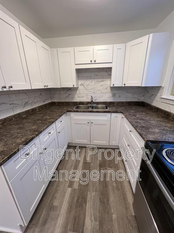 786 Snelgrove Rd - Photo 2 of 23