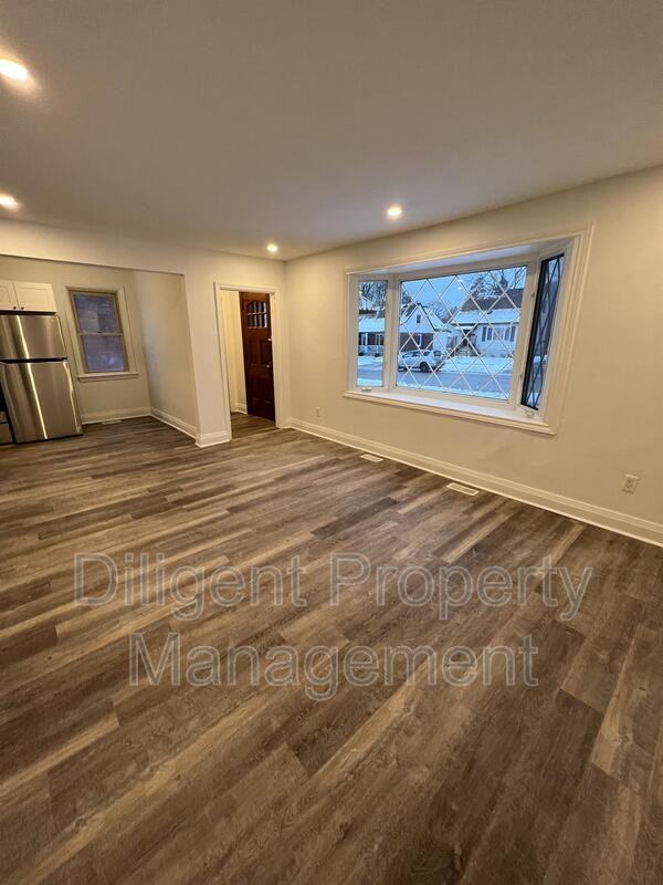 786 Snelgrove Rd - Photo 6 of 23