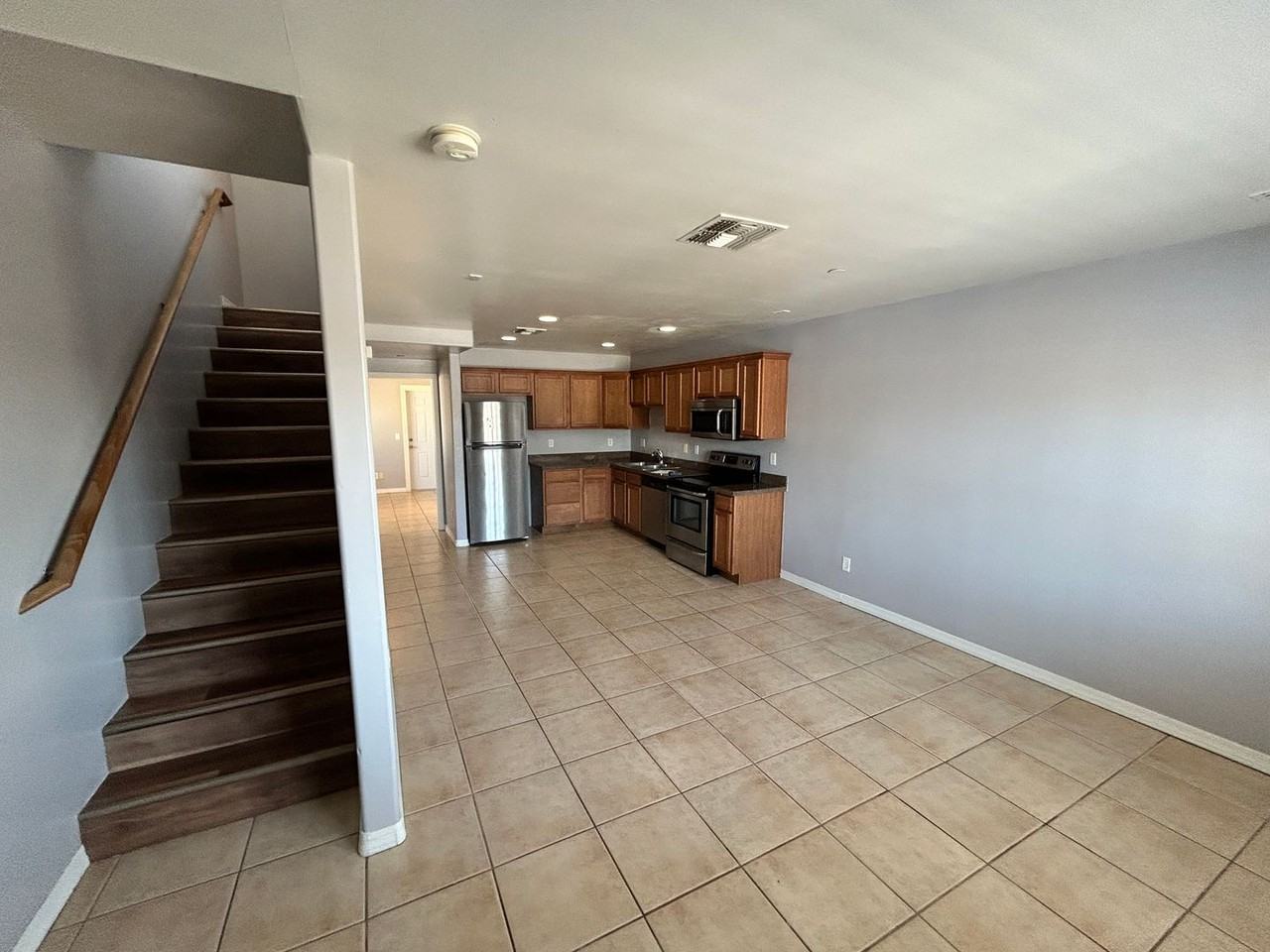 Bell Villas Townhomes - Photo 3 of 20