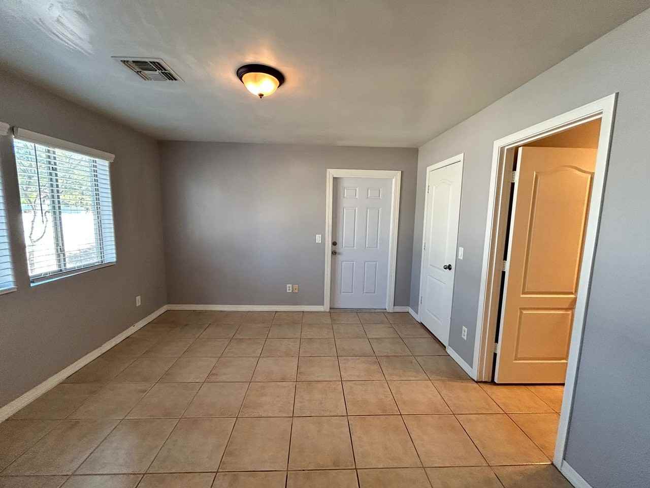 Bell Villas Townhomes - Photo 7 of 20