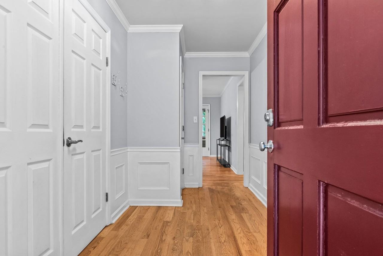 161 Pinecrest Ter - Photo 7 of 50