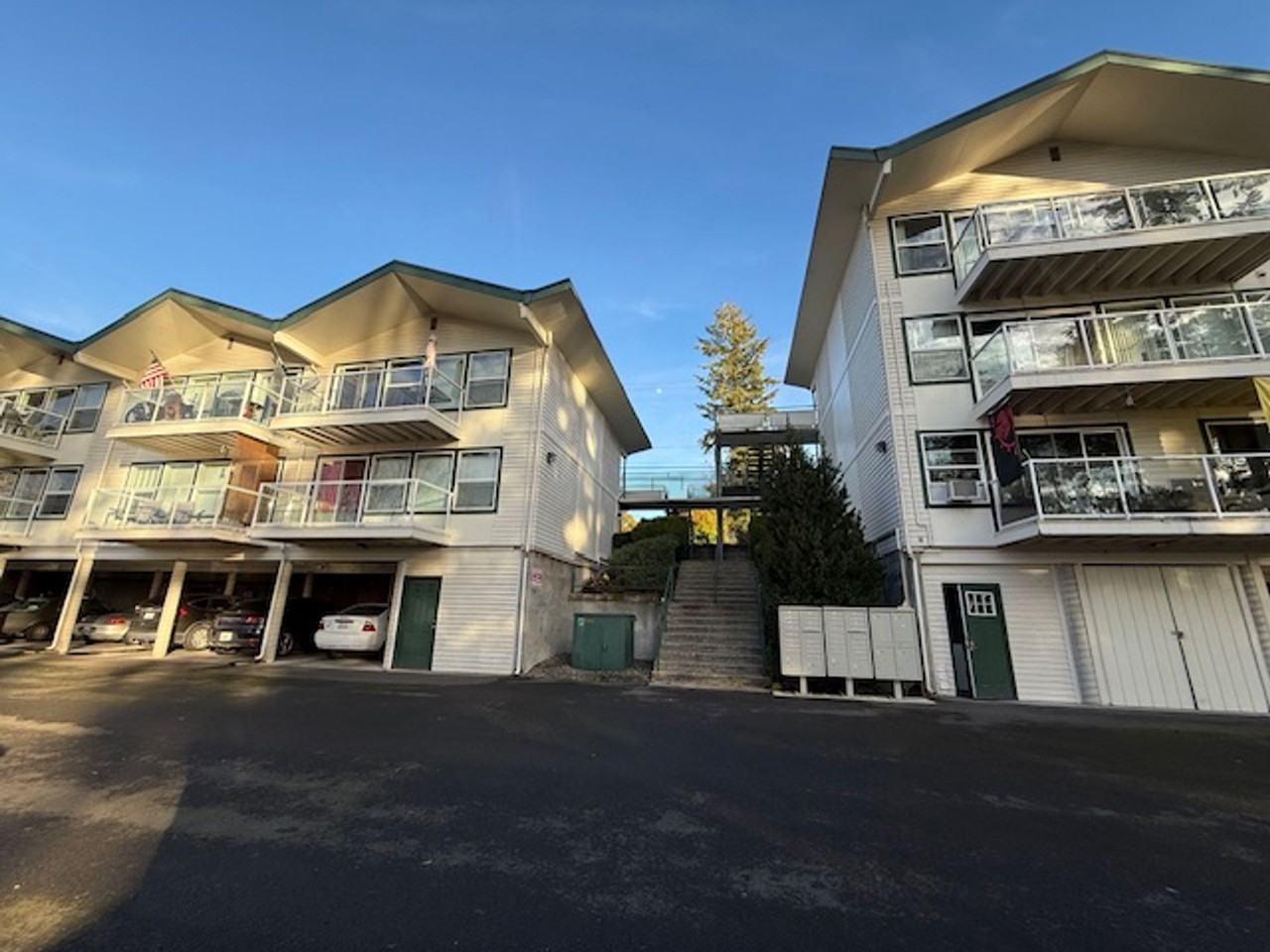 Asgard Apartments - Photo 2 of 20