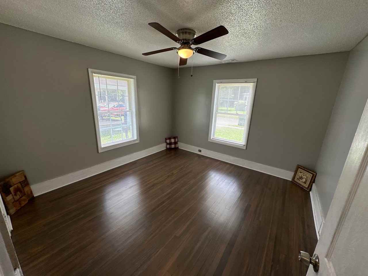 216 N King St - Photo 3 of 22