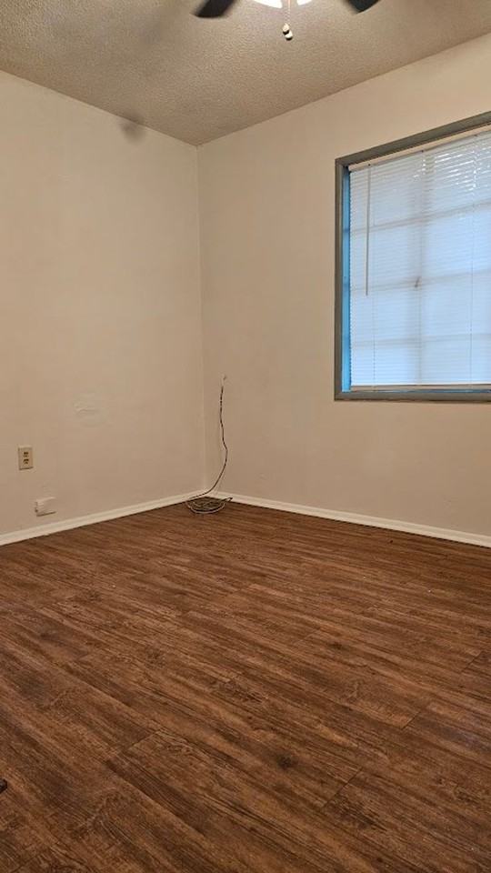 1615 Beverly Ave - Photo 5 of 5