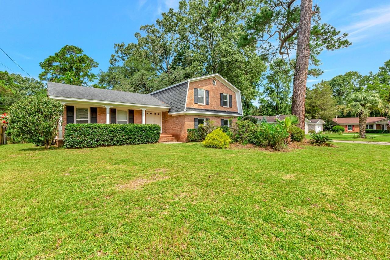 2327 W Palmer Dr - Photo 2 of 43