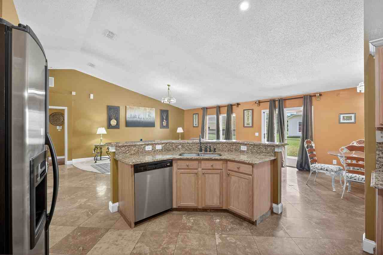 10375 Woodley Creek Blvd - Photo 6 of 15