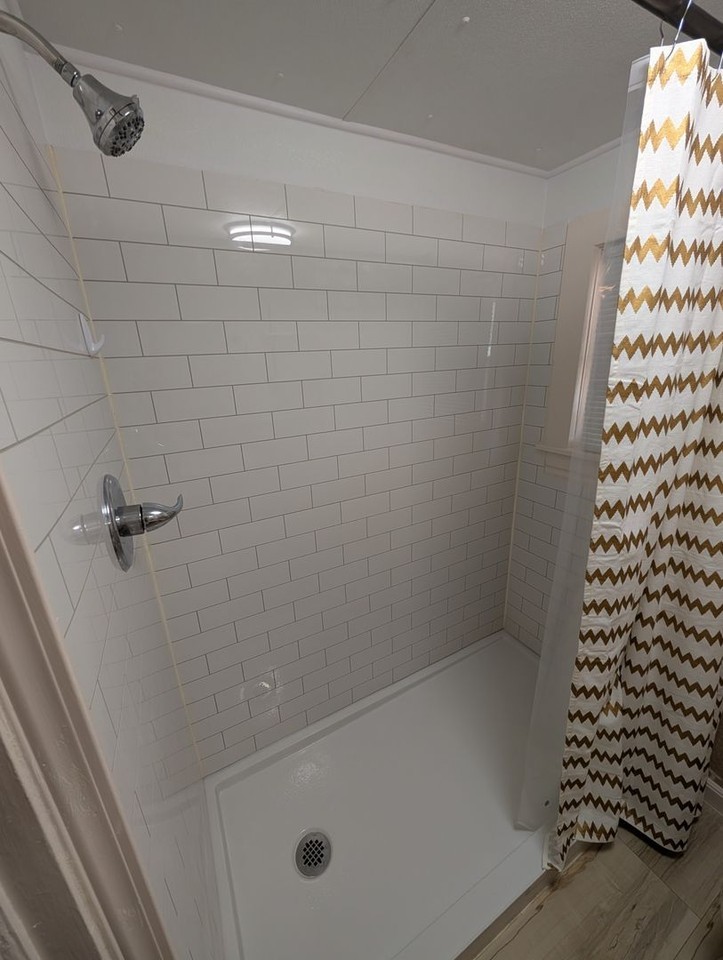 1104 5th St - Photo 3 of 23