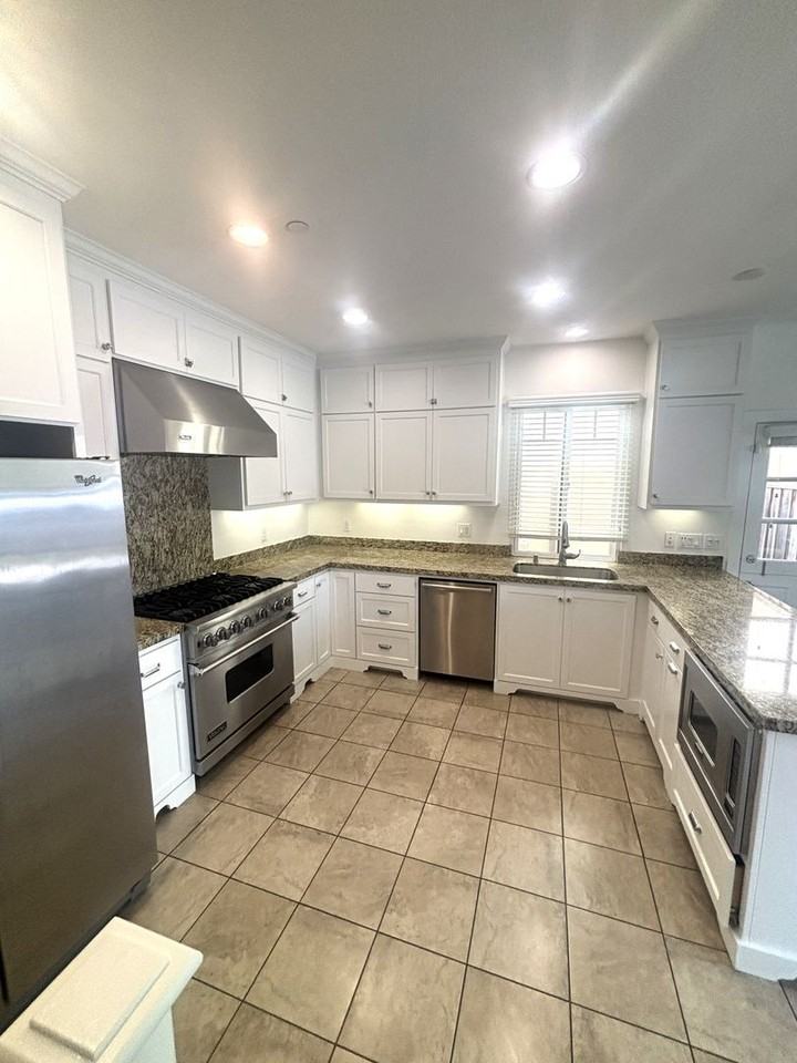 332 Grafton Ter - Photo 2 of 15