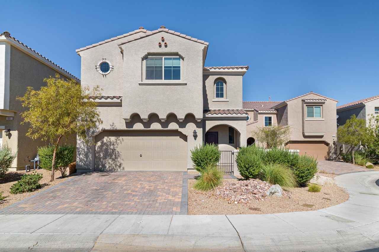 1005 Cetona Ct - Photo 3 of 36