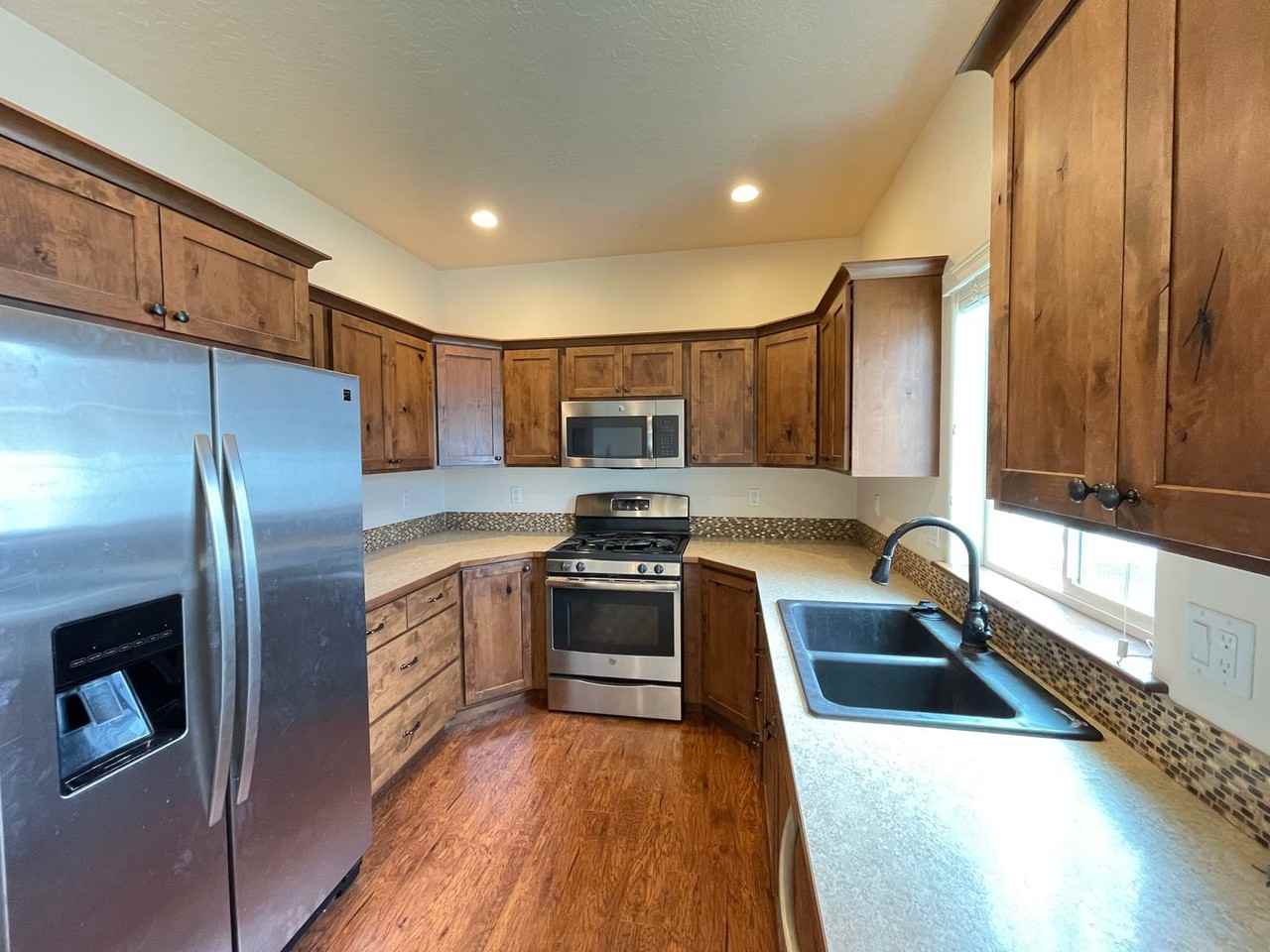 7887 N Goodwater Loop - Photo 3 of 21