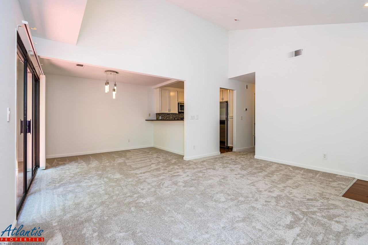 2910 La Terrace Cir - Photo 4 of 19