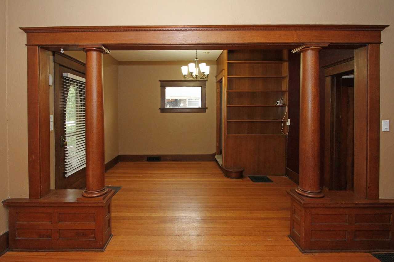 2524 S St - Photo 3 of 27