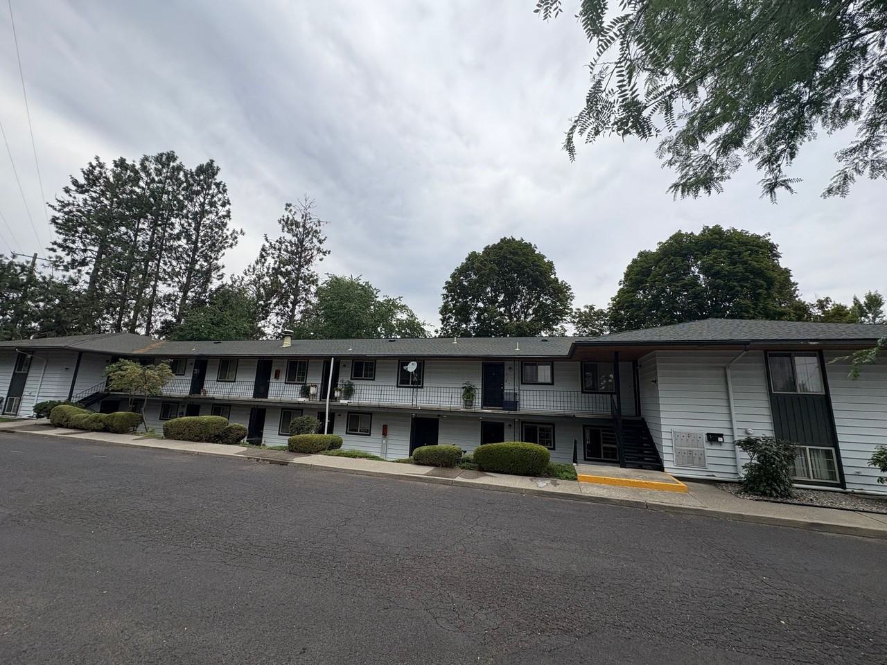 3315-3317 W. Bismark Ave - Photo 3 of 15