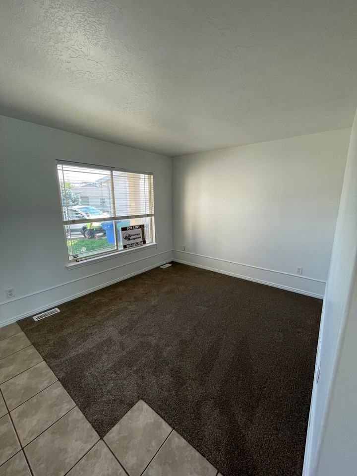 3487 W Colony Cv - Photo 3 of 22