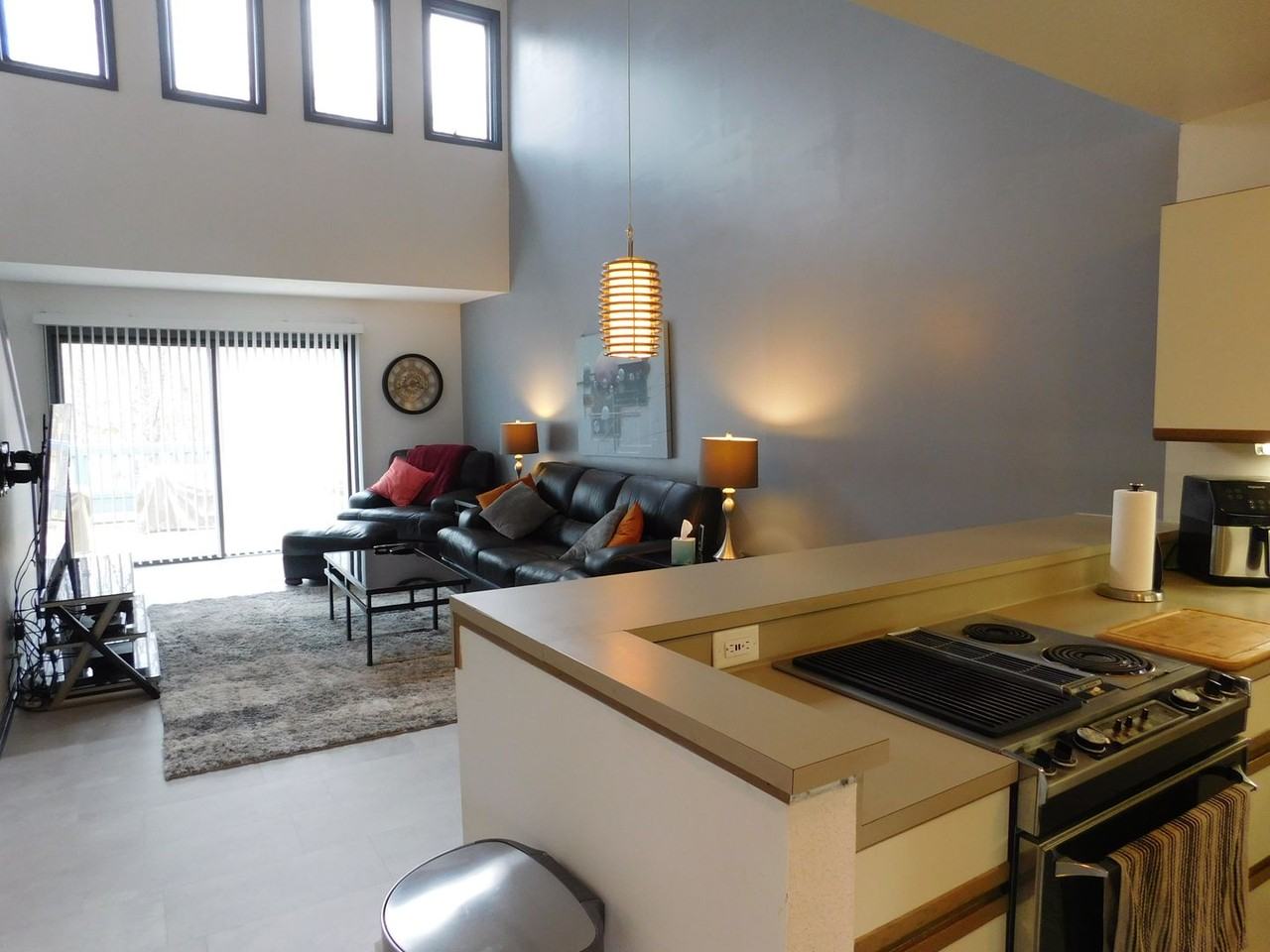 1607 Harbourside Dr - Photo 5 of 32
