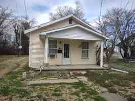 featured image of 733 Koerner St