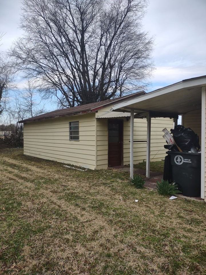 733 Koerner St - Photo 2 of 10