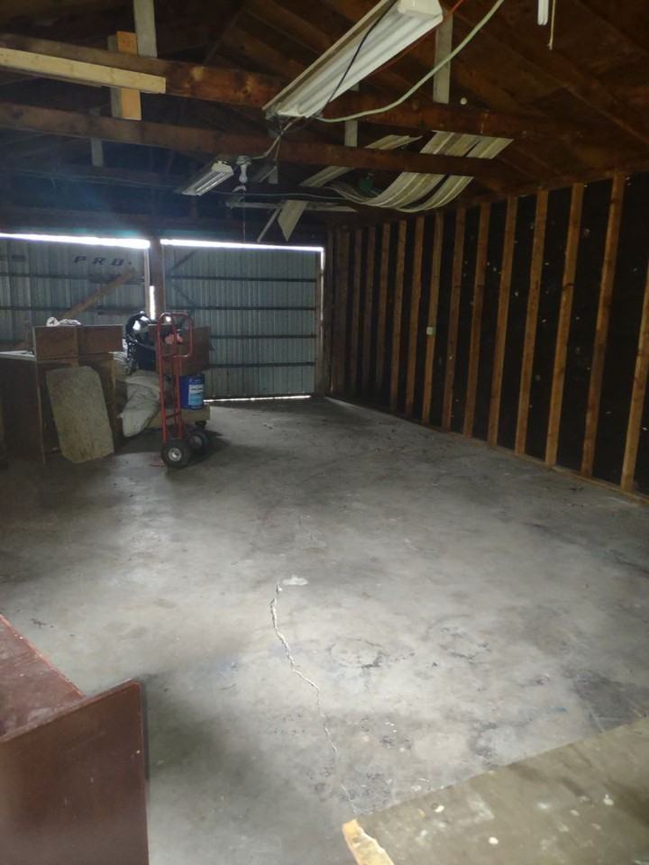 733 Koerner St - Photo 3 of 10