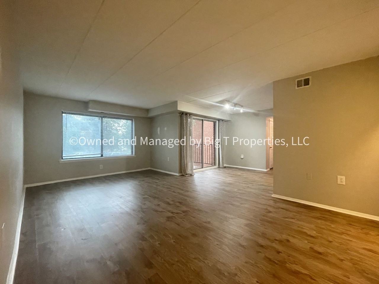 125-F Clubhouse Dr Sw - Photo 2 of 6