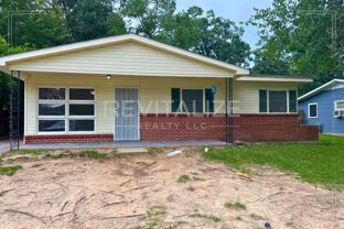 1104 Rhett Dr - Photo 1 of 1
