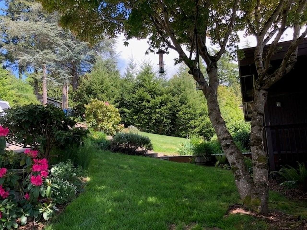 1859 Se Magnolia Dr - Photo 3 of 32