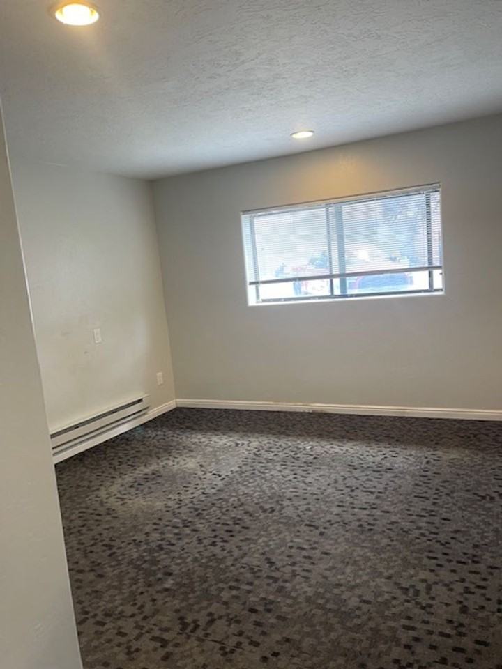 1102 Lamoille Hwy - Photo 4 of 9