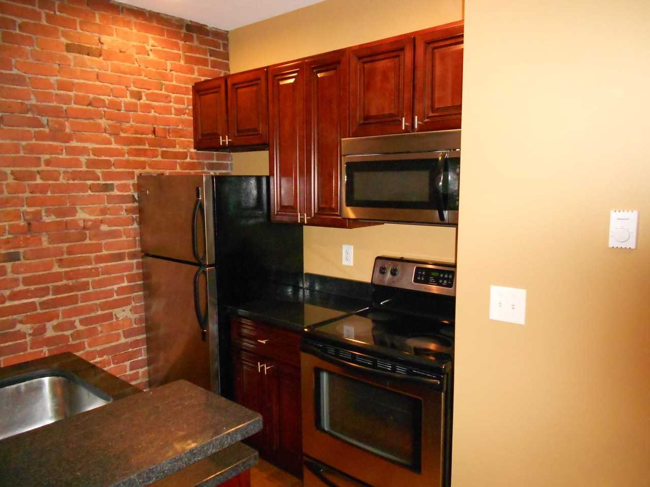 98 Knight Street - Photo 5 of 28
