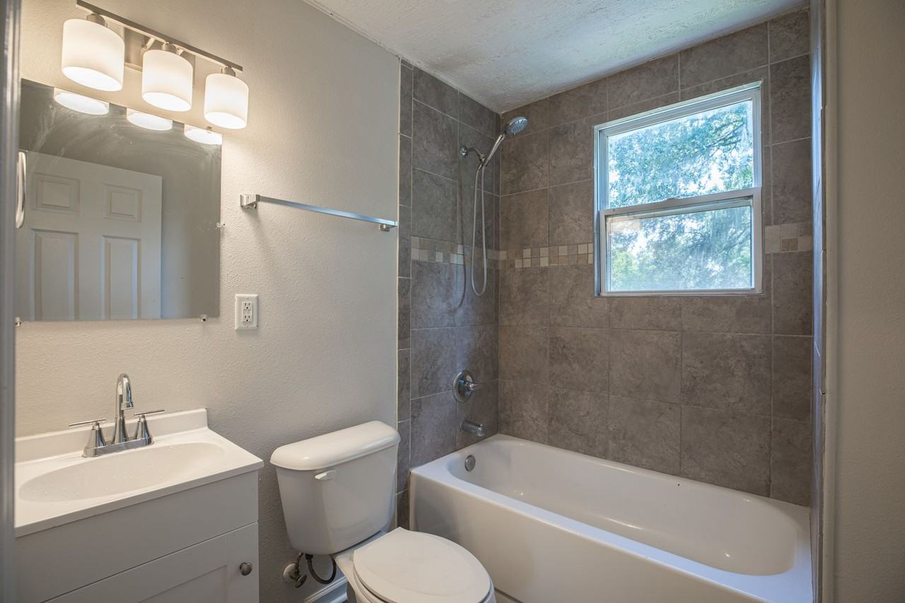 3390 Stillman St - Photo 3 of 16