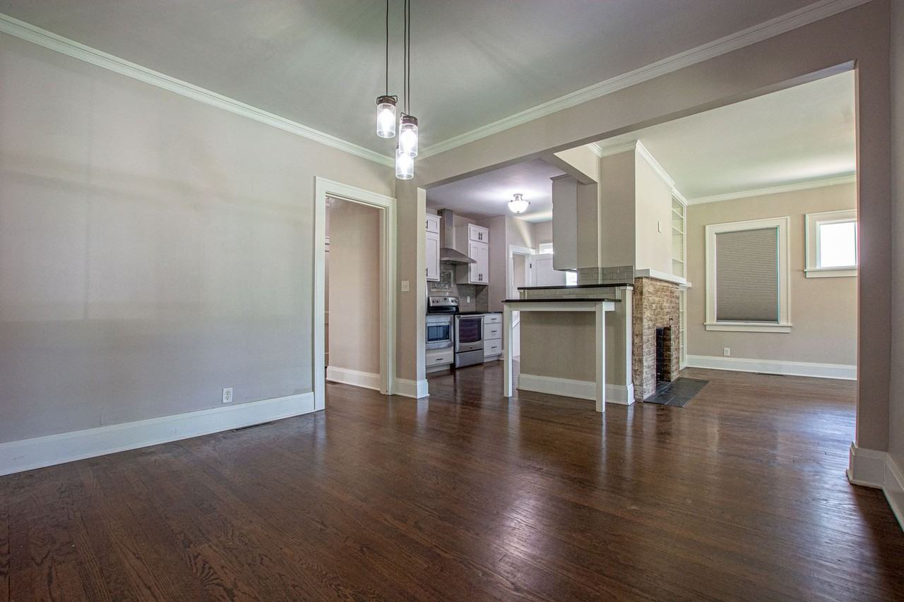 311 N 36th Ave - Photo 2 of 37