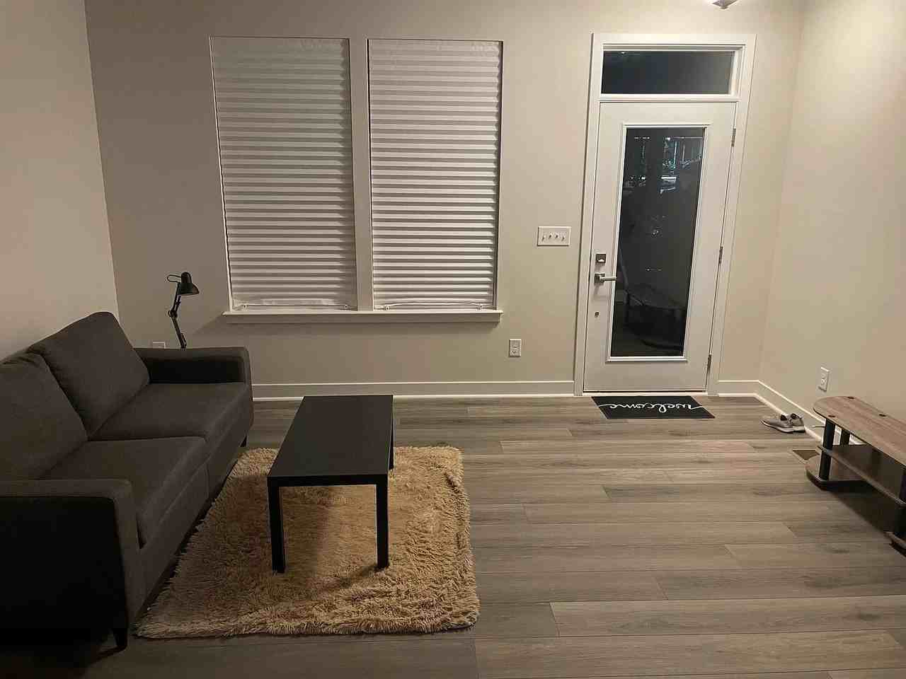 4728 Chastain Ave - Photo 3 of 22