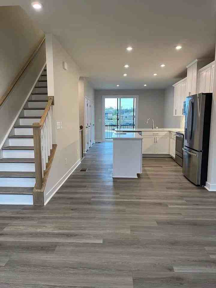 4728 Chastain Ave - Photo 6 of 22