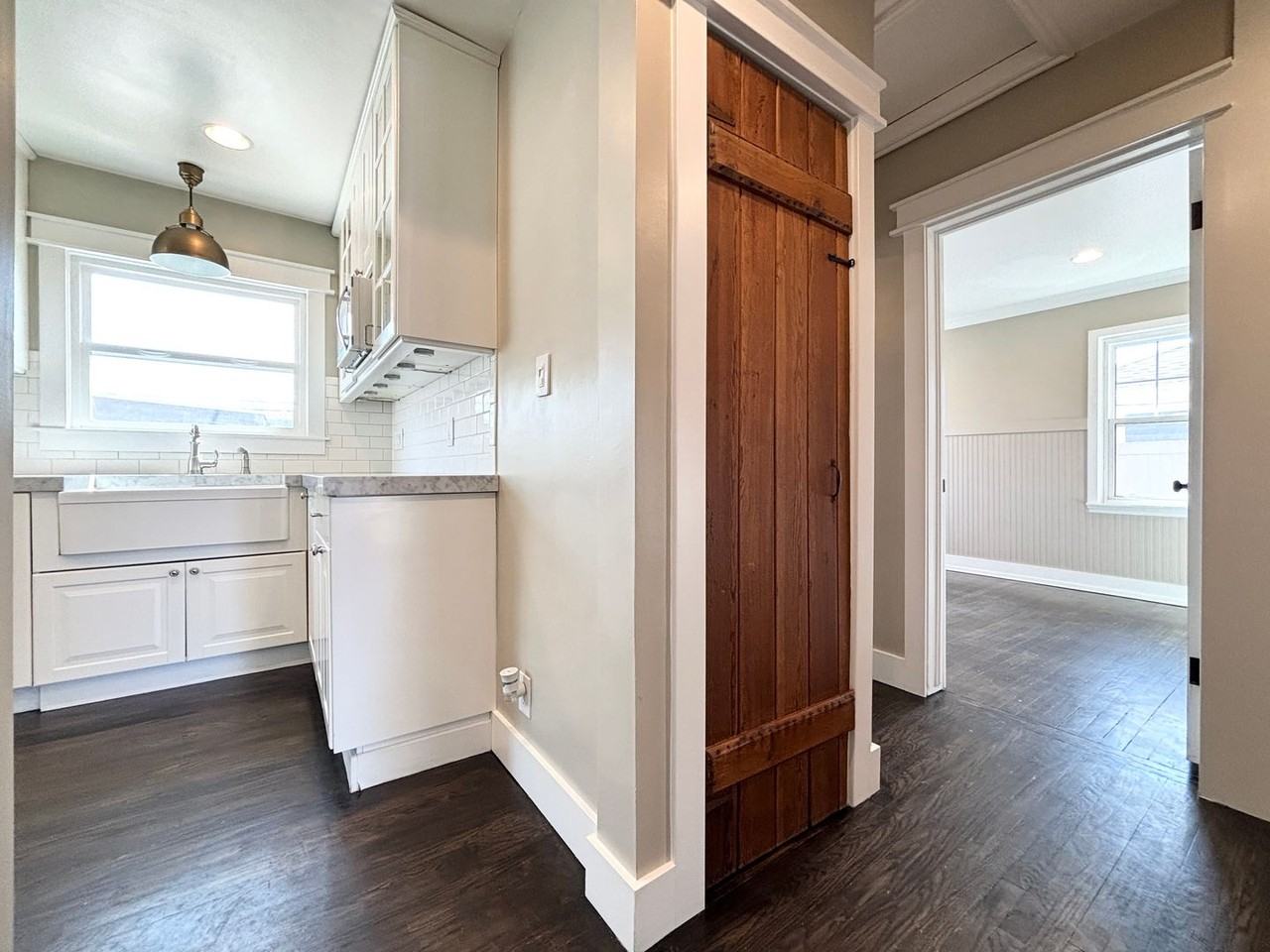 2054 E Crystal Ave - Photo 4 of 42