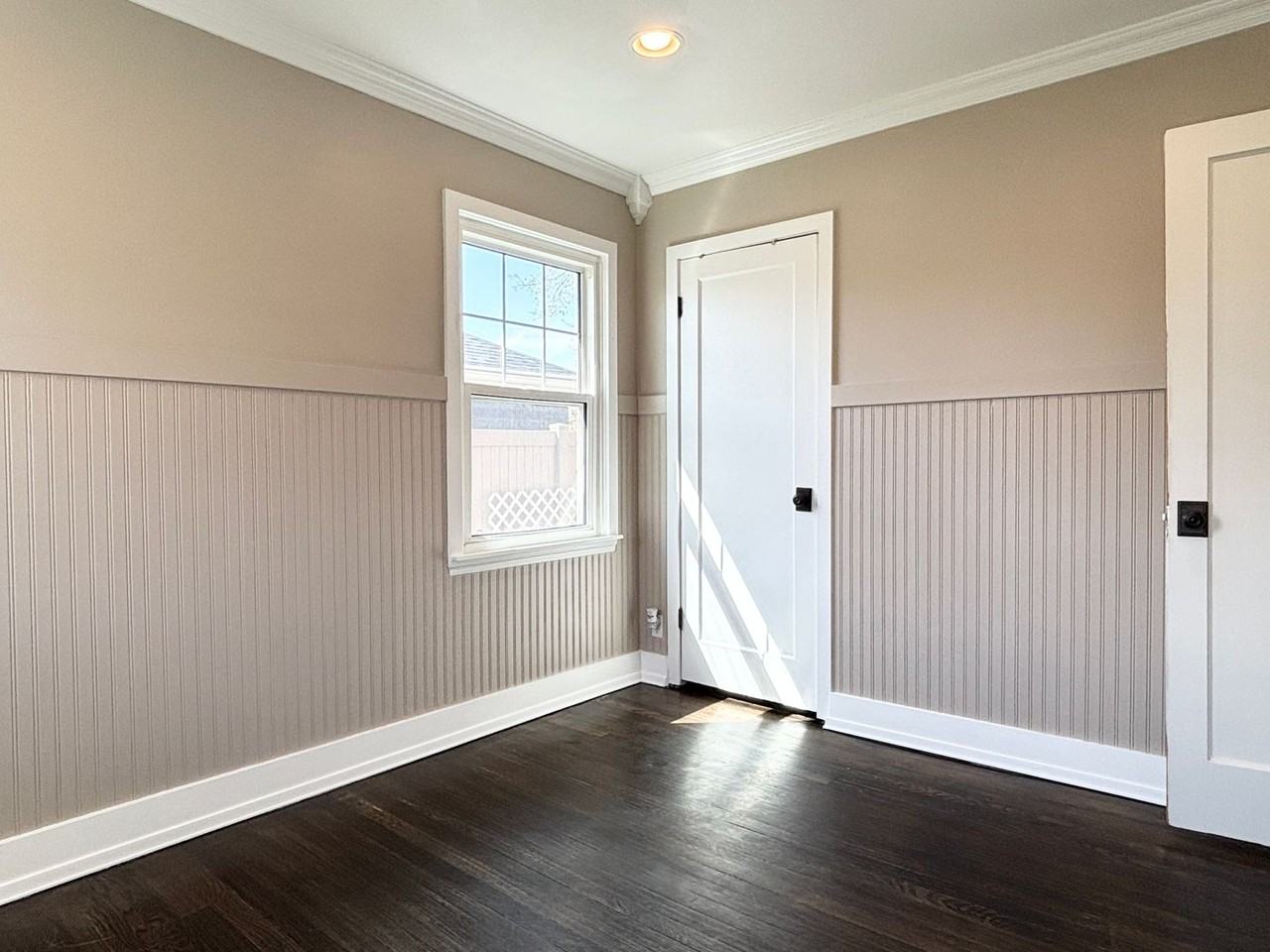 2054 E Crystal Ave - Photo 6 of 42