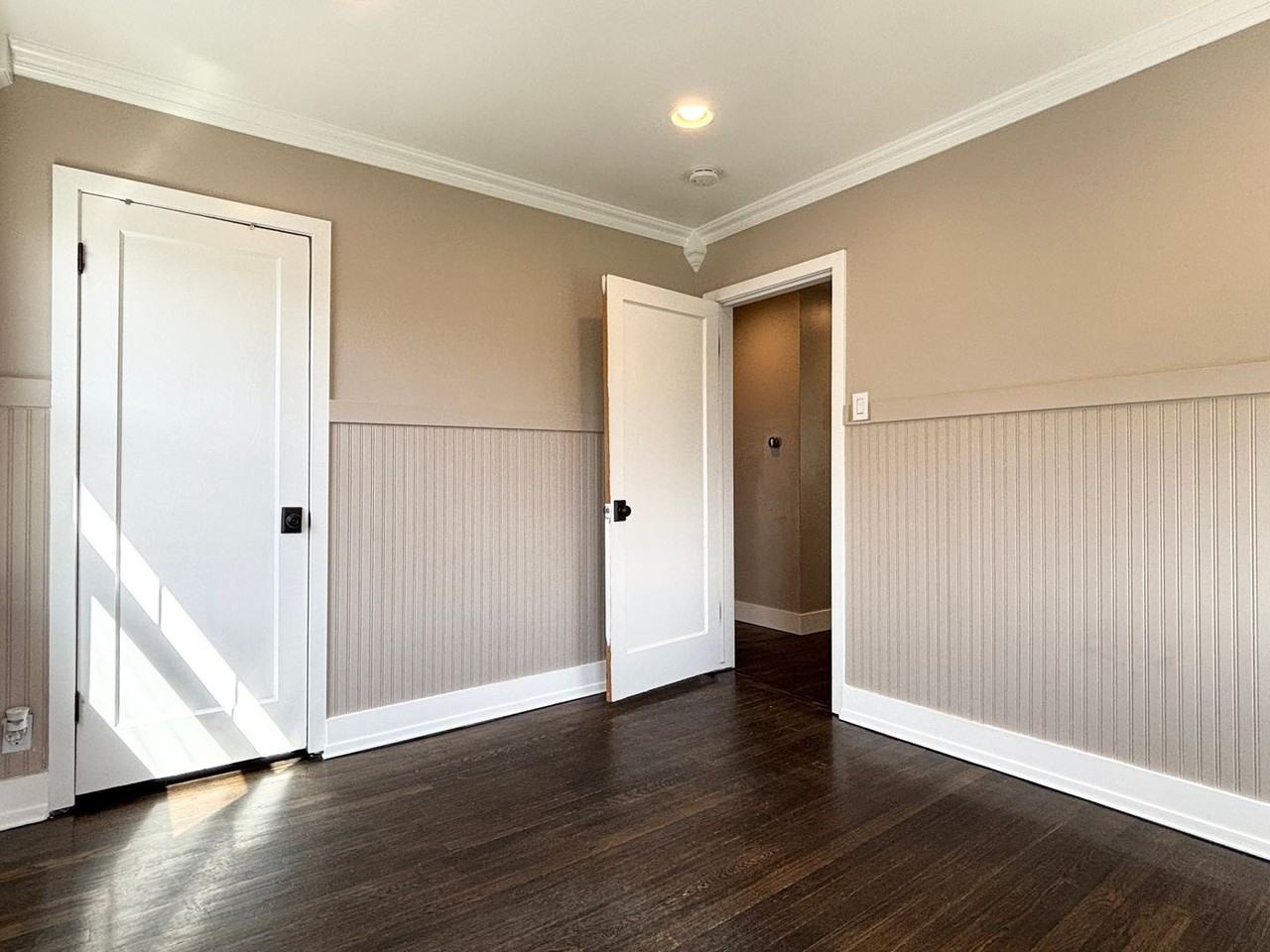 2054 E Crystal Ave - Photo 7 of 42