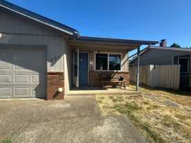 655 Nw Walnut Blvd - Photo 1 of 1