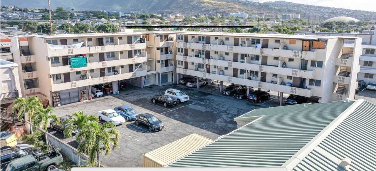 2131 South Beretania Street - Photo 2 of 3