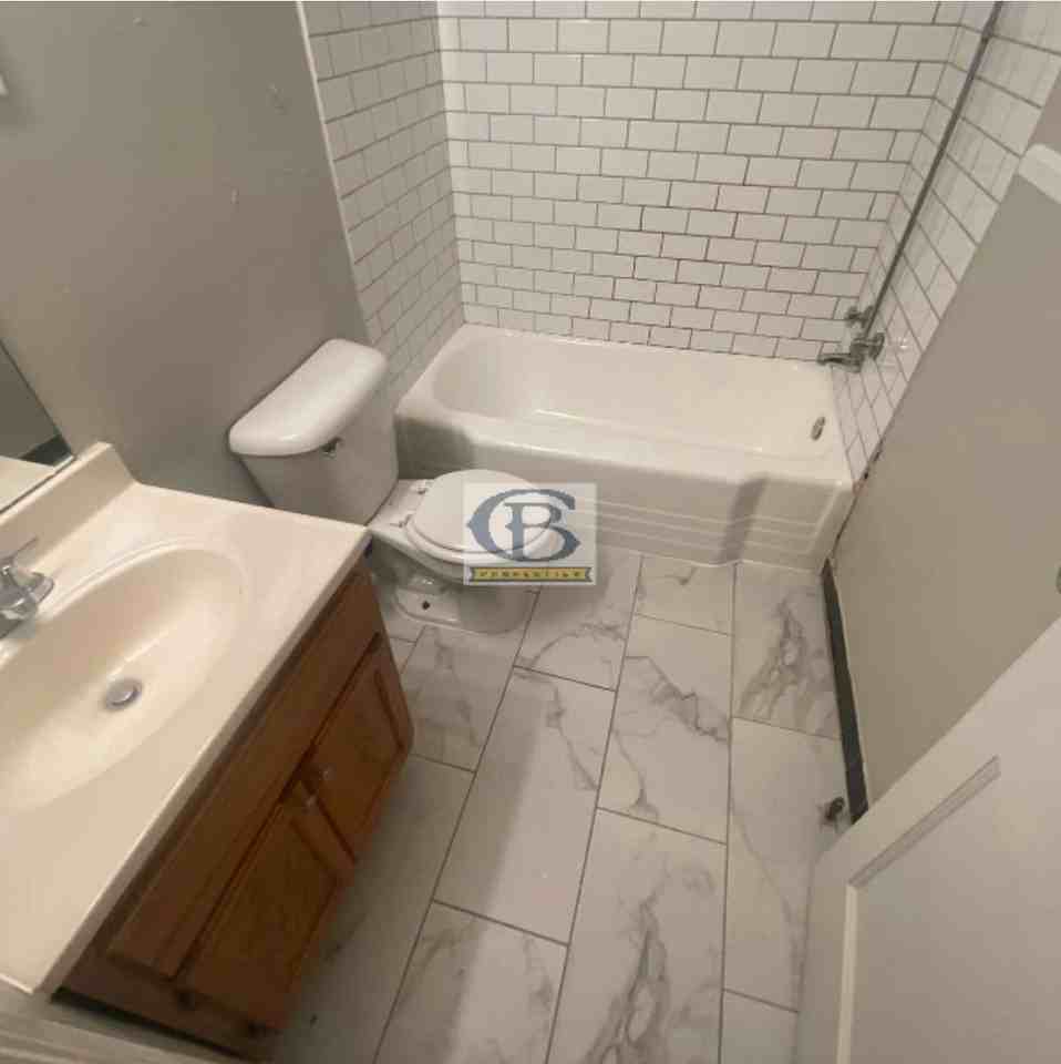 772 Brower St - Photo 3 of 11