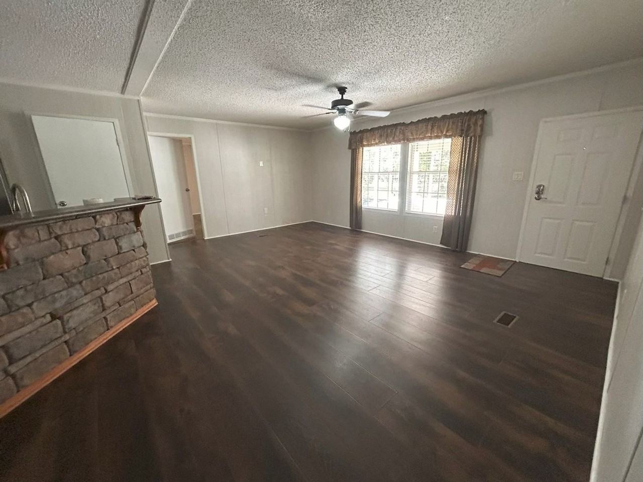 194 Barons Rd - Photo 3 of 50