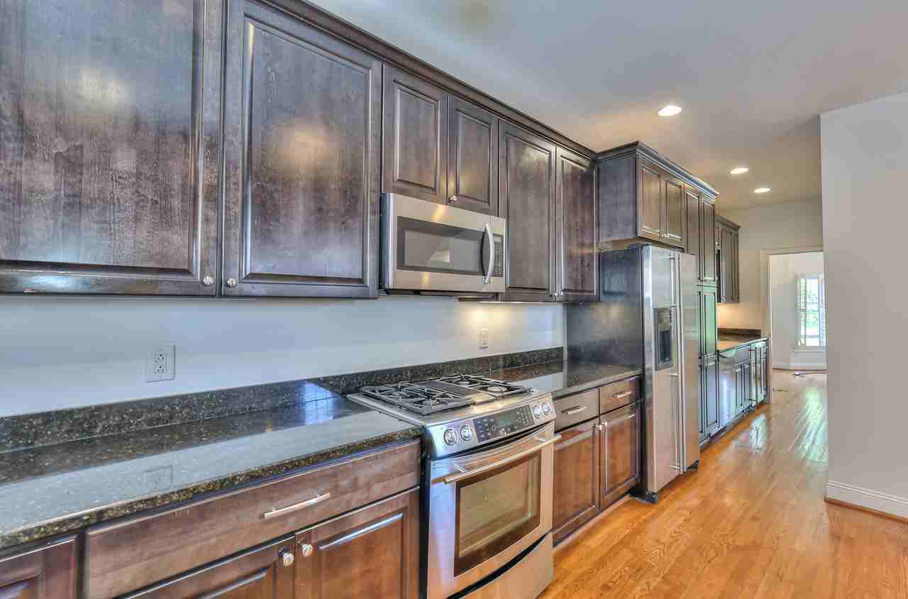 509 Acklen Park Dr - Photo 6 of 50