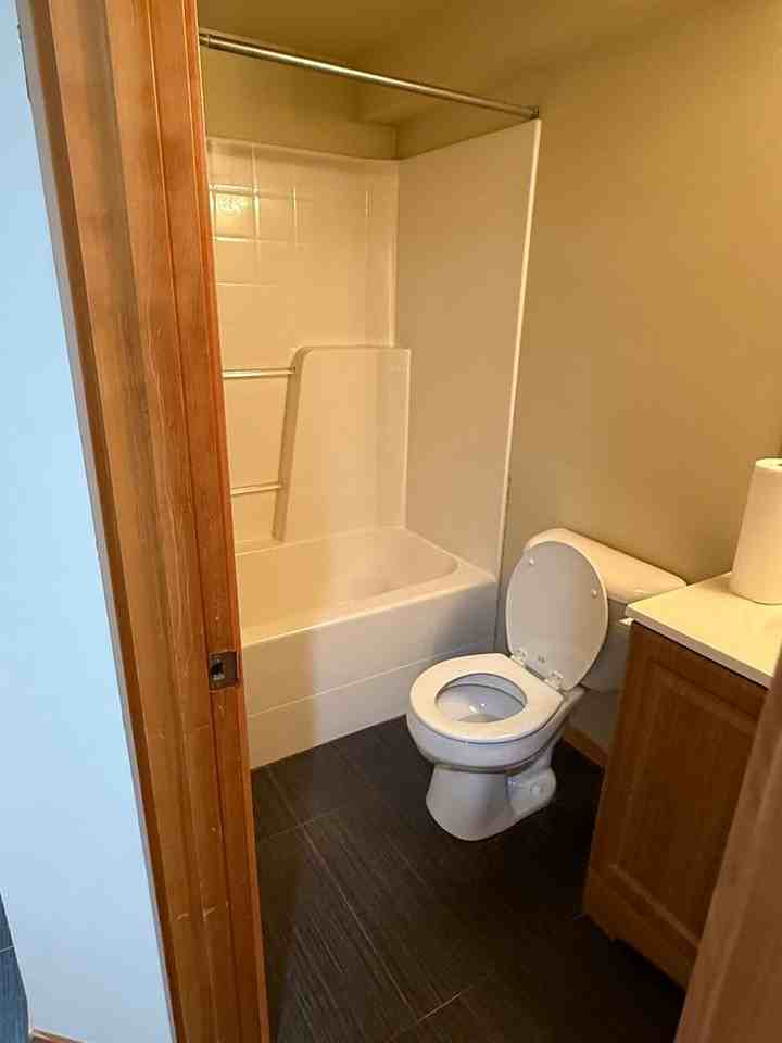 9006 18th Avenue Southwest - Photo 5 of 17